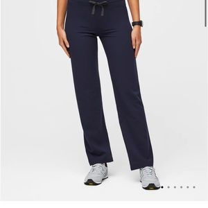 Figs Navy Livingston scrub pants - M